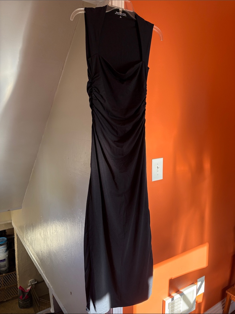Abercrombie & Fitch Black Sleeveless Ruched Midi Dress